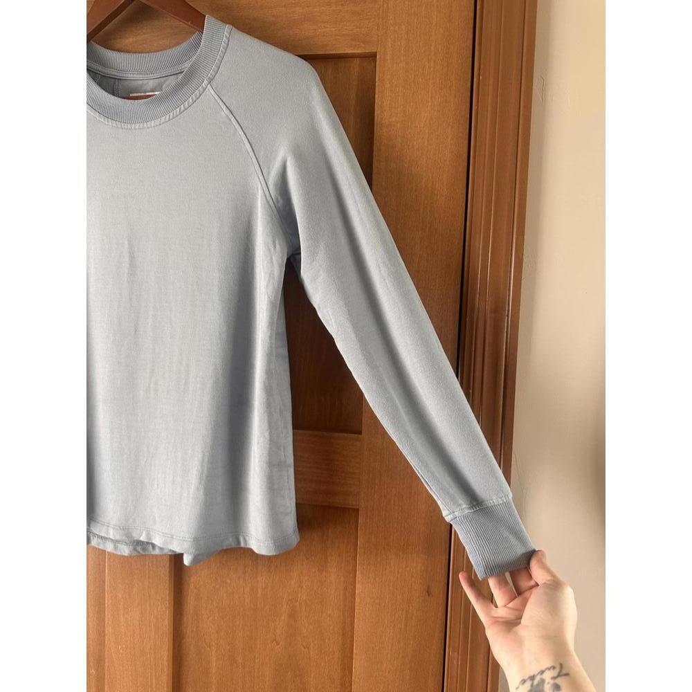 LAKE Blue Crewneck Long Sleeve Sweatshirt Women’s XS FLAWED - Picture 3 of 10